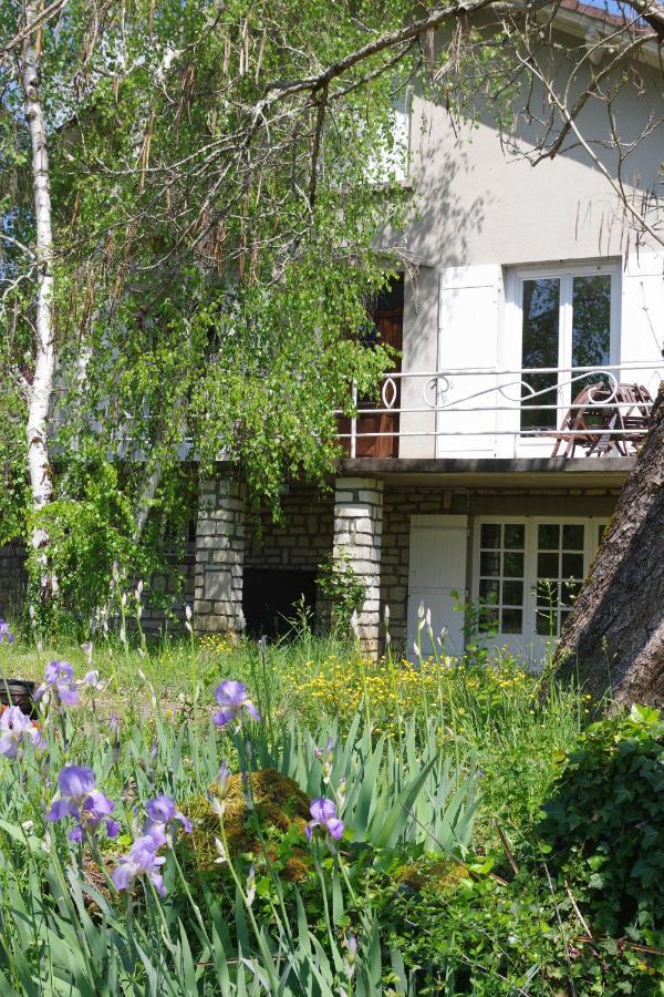 Au Catalpa Bed & Breakfast La Chapelle-Faucher ภายนอก รูปภาพ